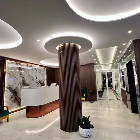 호텔 Ujvara 골렘